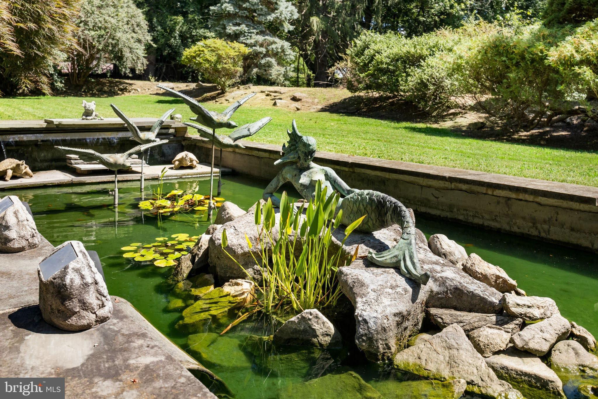 CURTIS HILLS - Residential