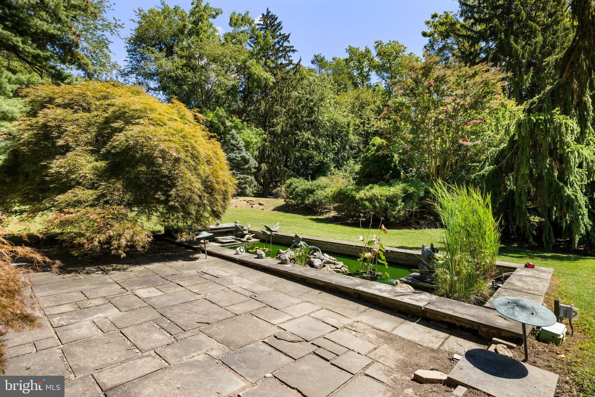 CURTIS HILLS - Residential