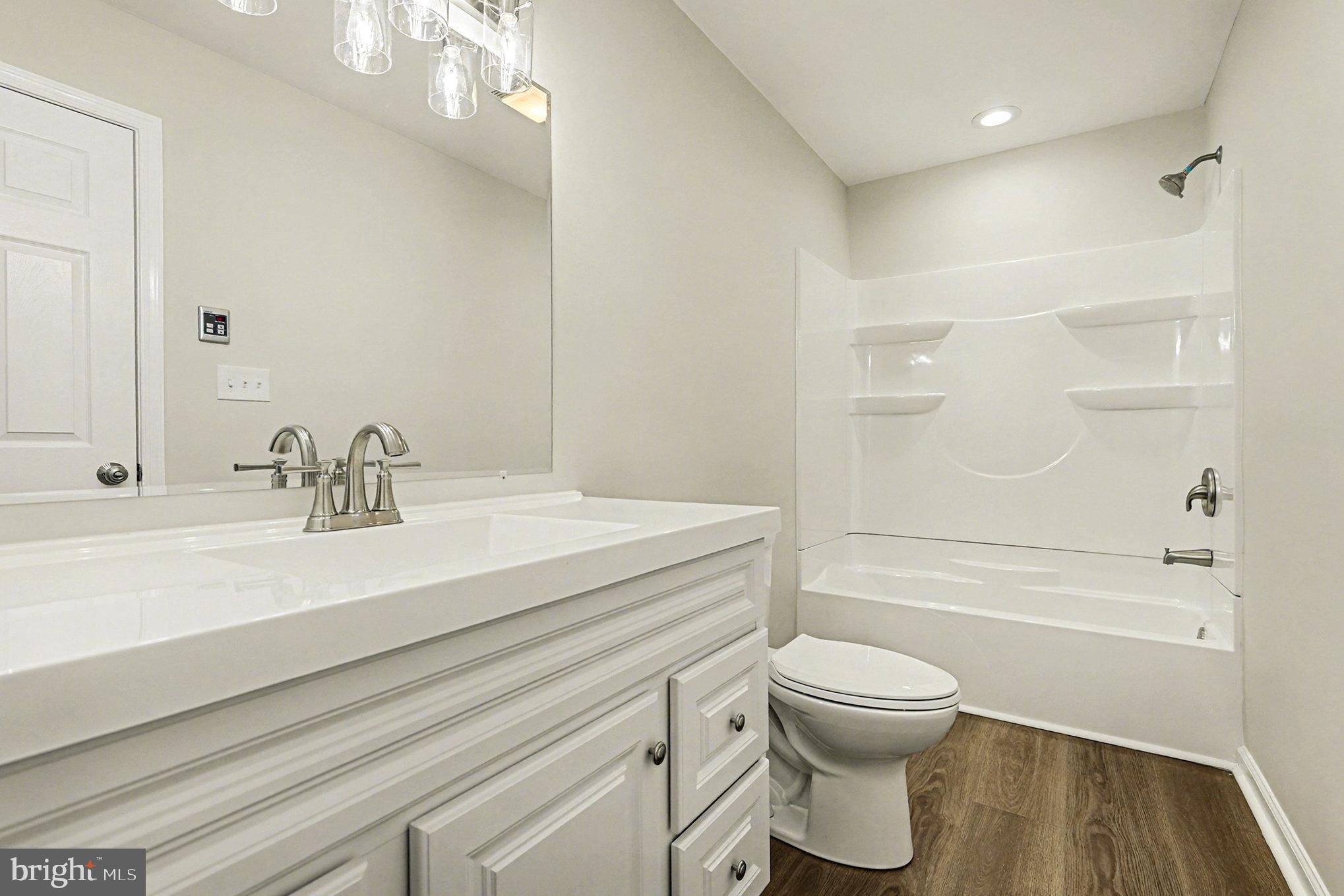 STUARTS PARK - Residential