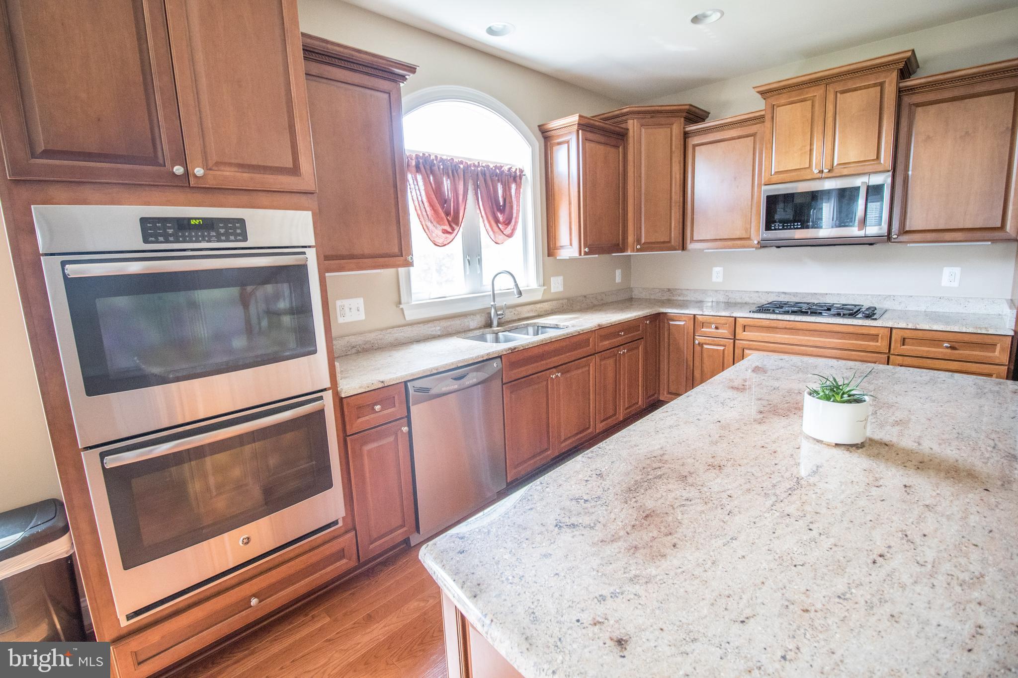 ESTATES AT JOY CHAPEL - Residential