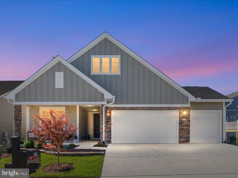 144 COWBIRD STREET LAKE FREDERICK VA 22630