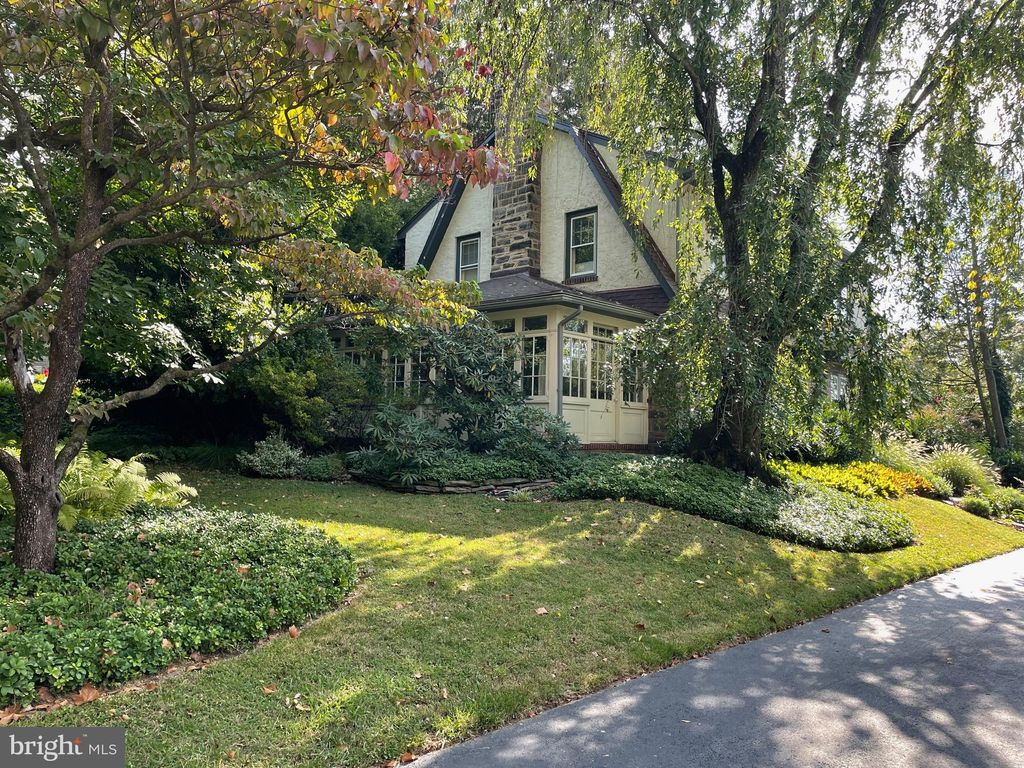 Photo of 116 E Princeton Road, BALA CYNWYD, PA 19004 (MLS # PAMC2157936)