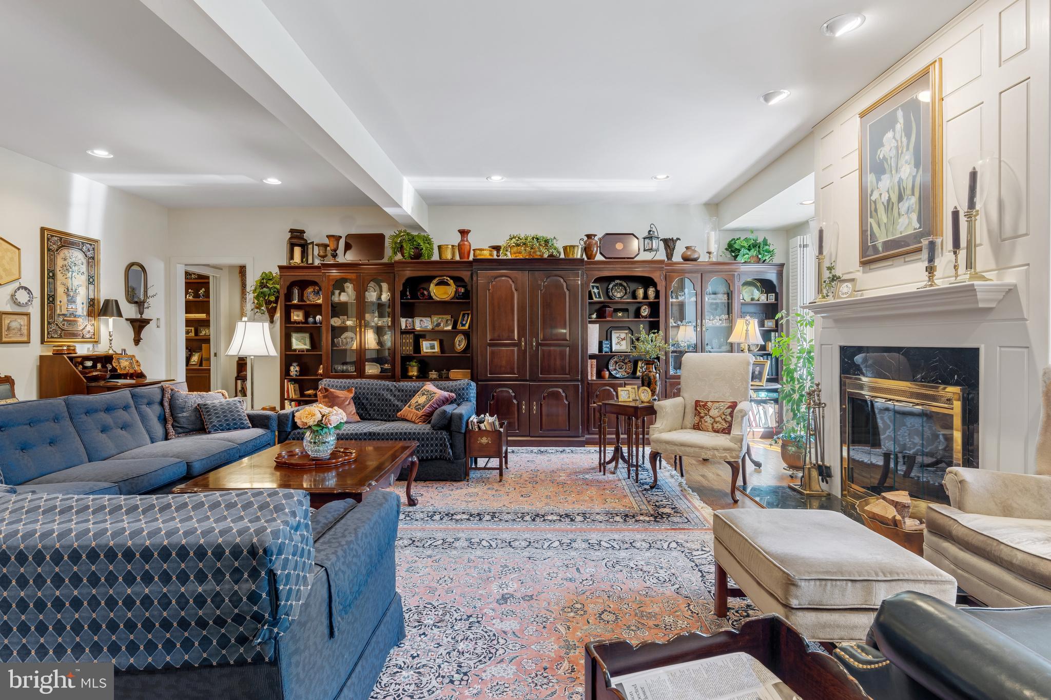 BLUE ROCK MEADOWS - Residential