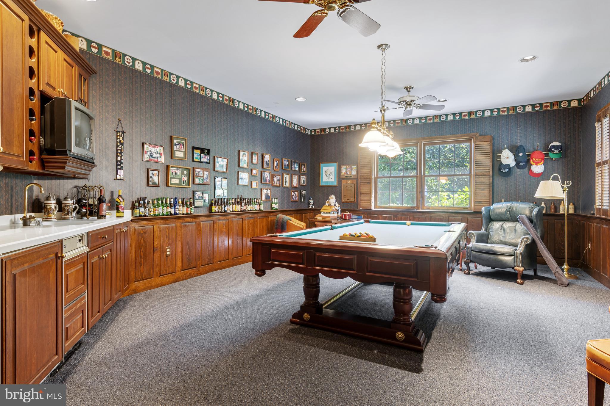 BLUE ROCK MEADOWS - Residential