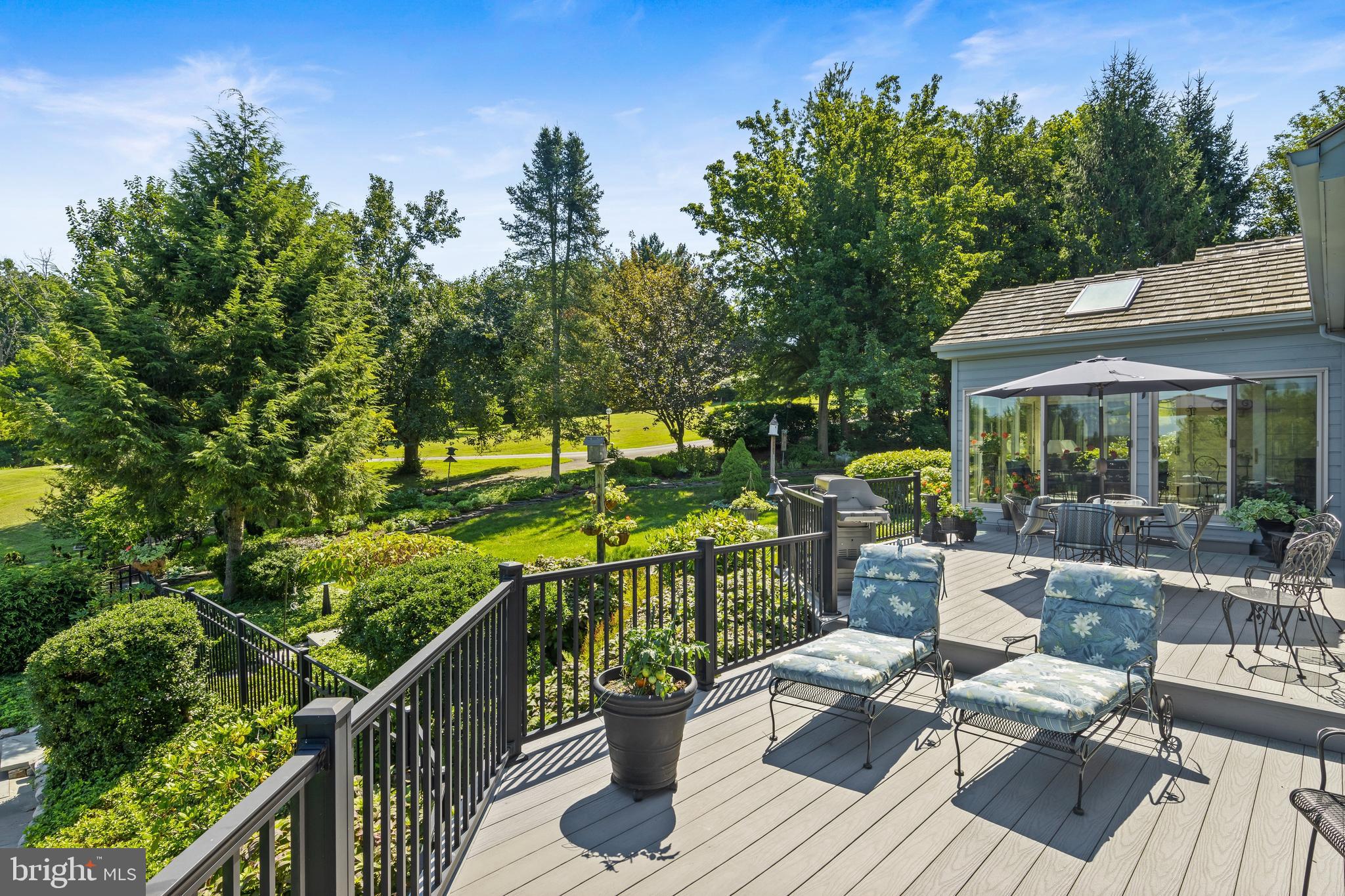 BLUE ROCK MEADOWS - Residential