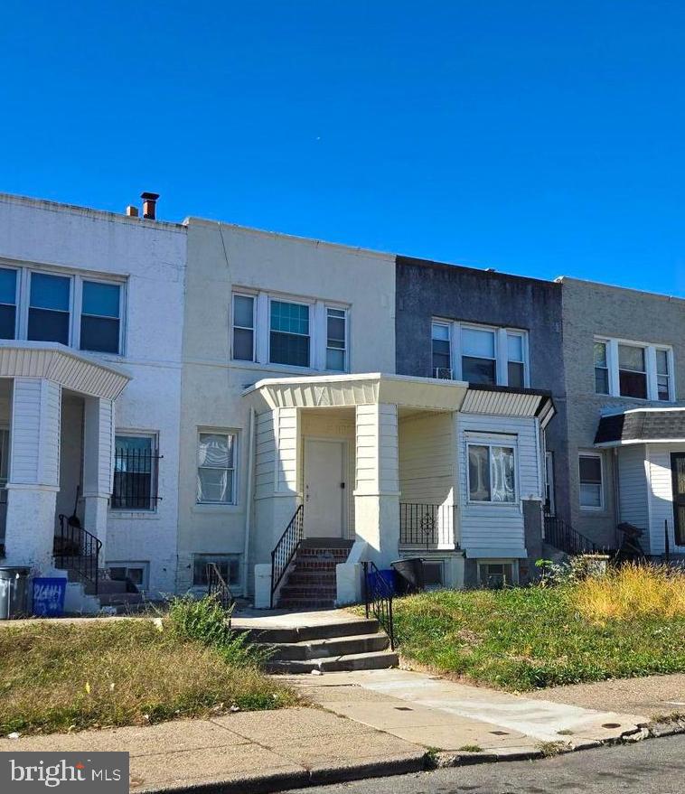 ELMWOOD PARK - Residential Lease