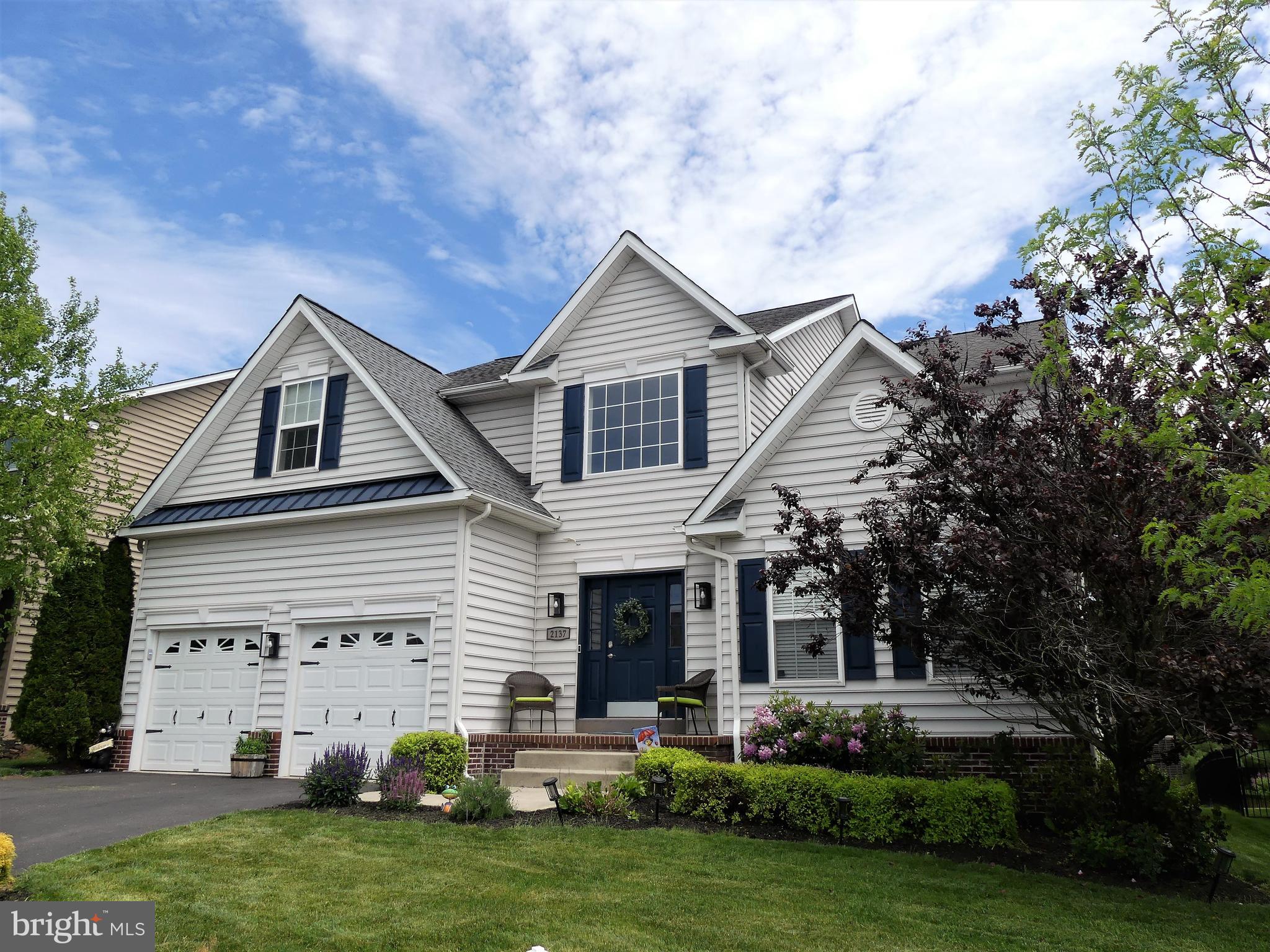 2137 LARKSPUR COURT