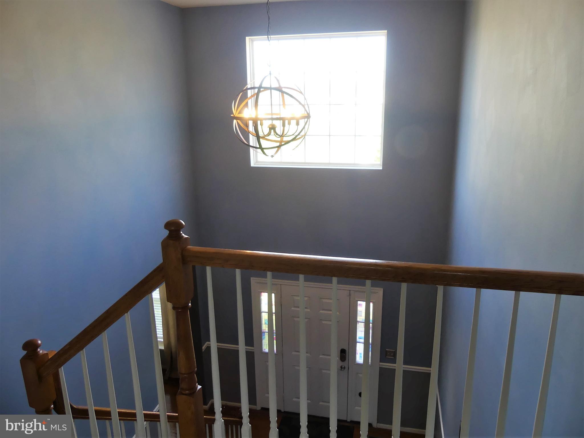 2137 LARKSPUR COURT