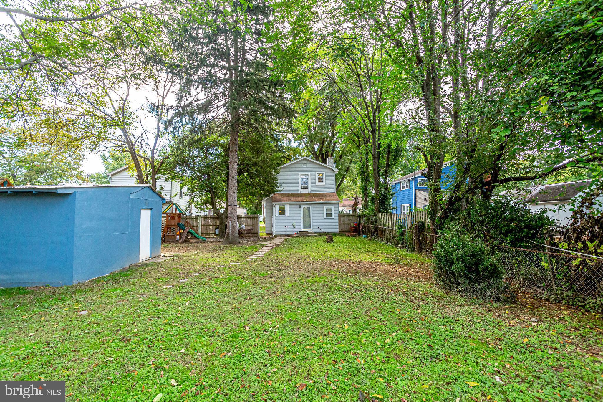 BRENTWOOD - Residential