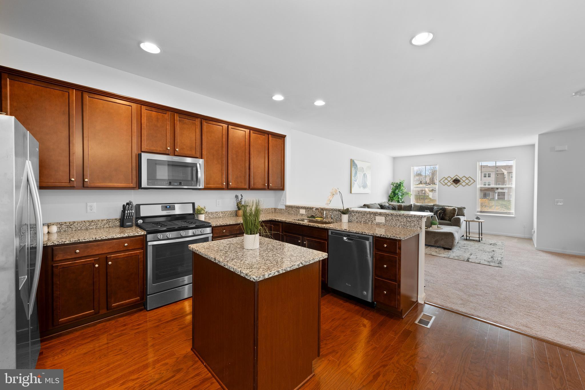 SUMMERFIELD - Residential