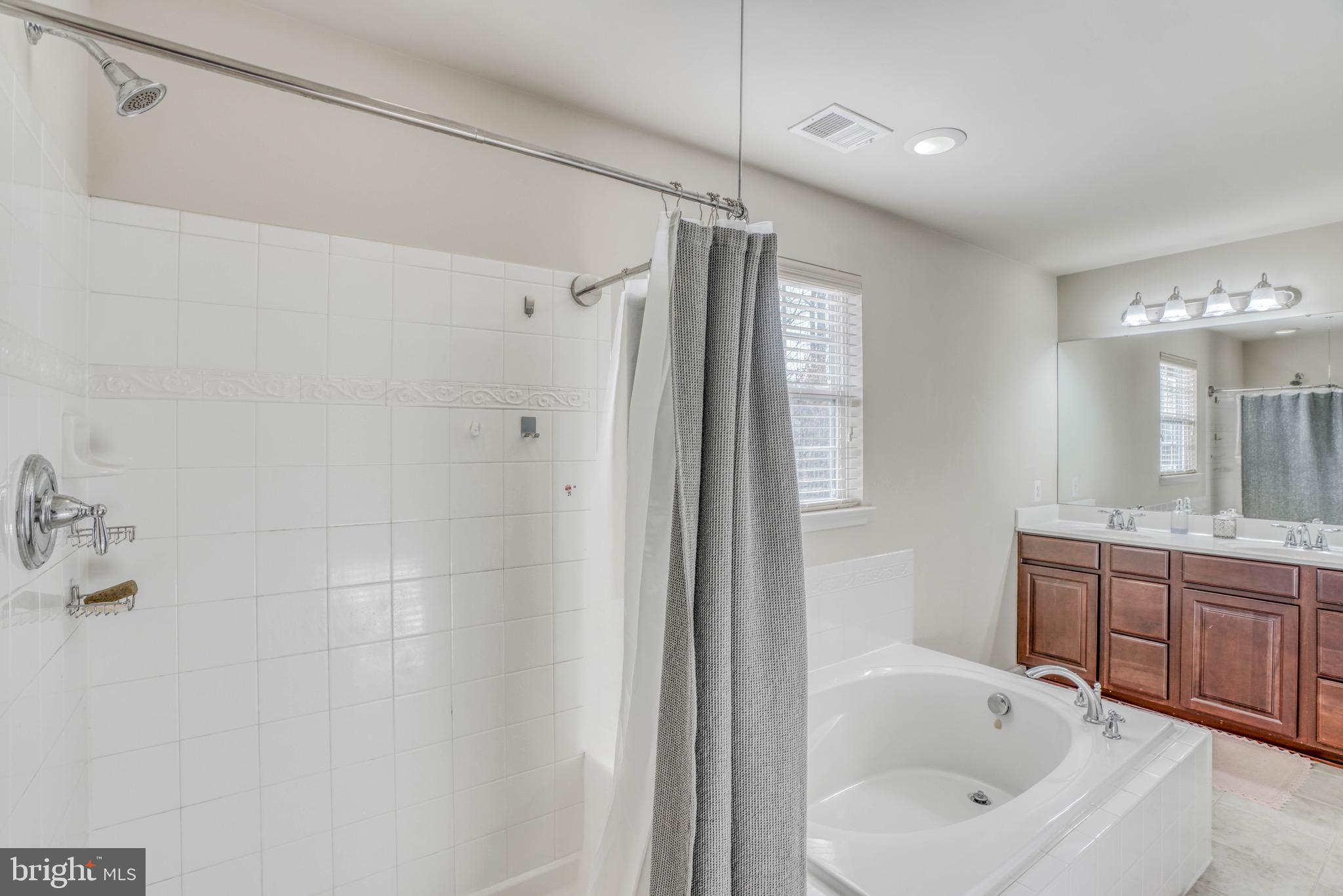 OAK CREEK CLUB GOLF COURSE - Residential