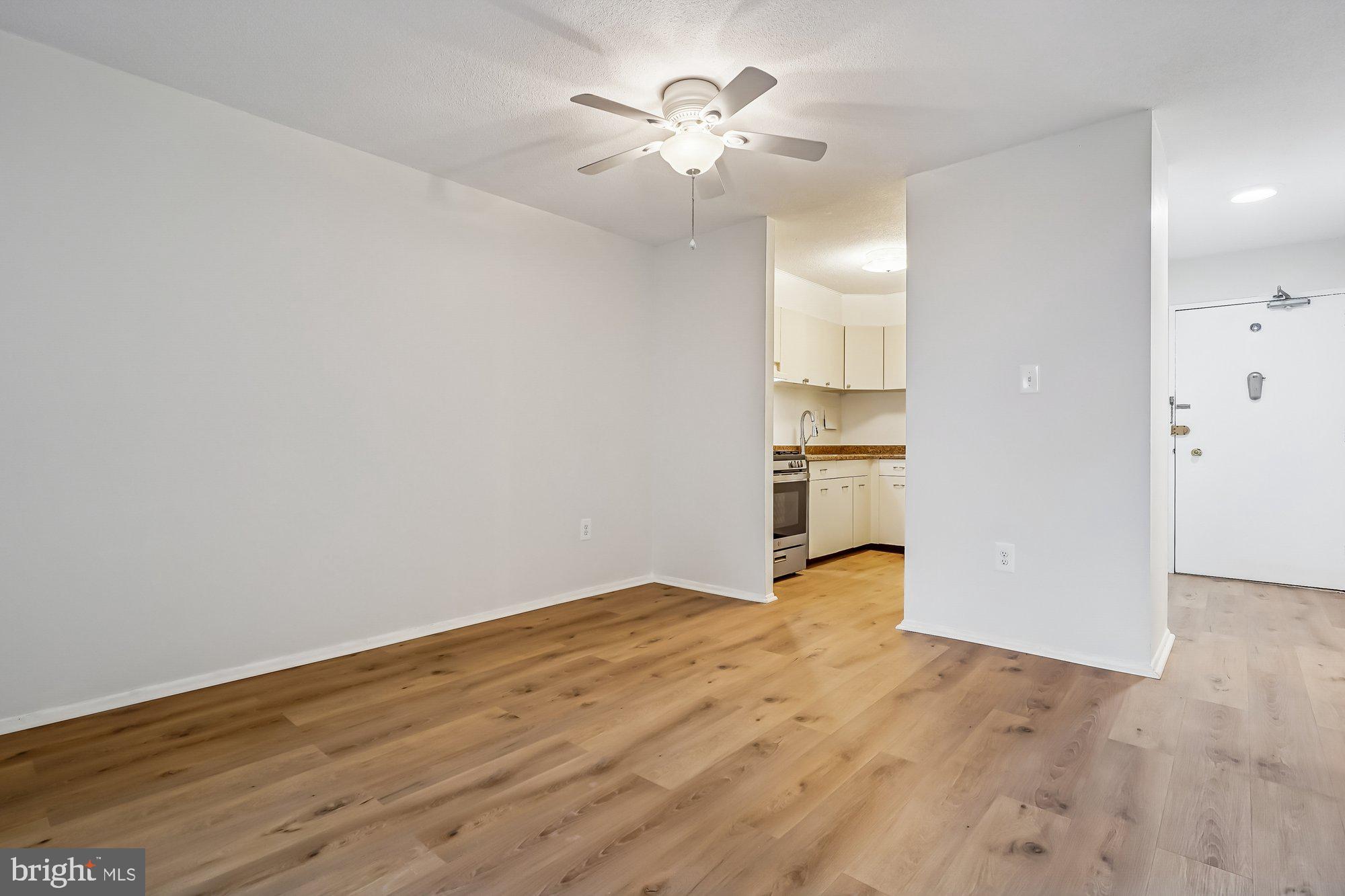 THE CARLTON - Residential