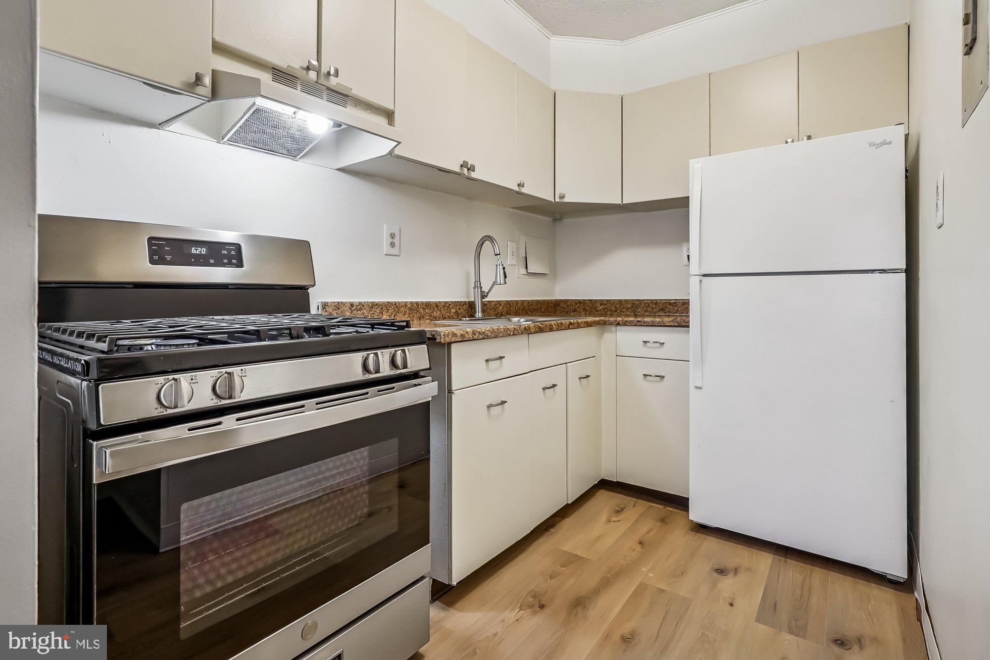 THE CARLTON - Residential