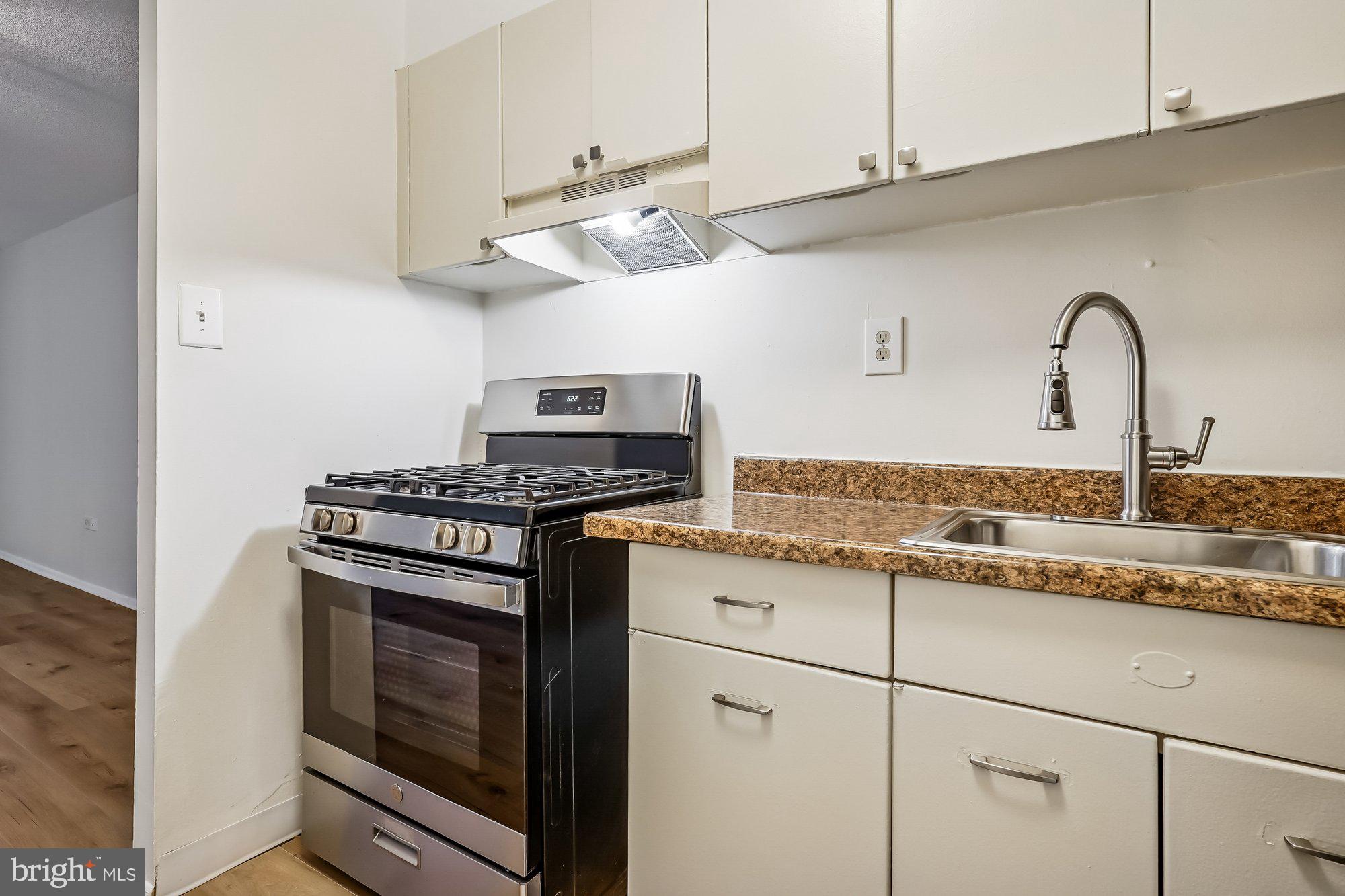 THE CARLTON - Residential