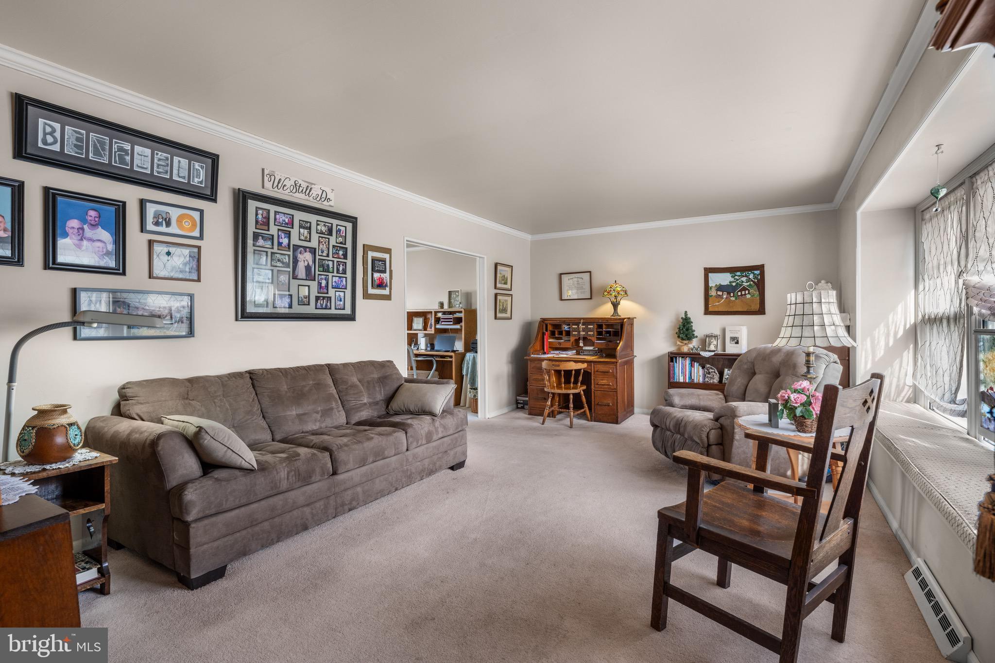19 W KENNEDY DRIVE