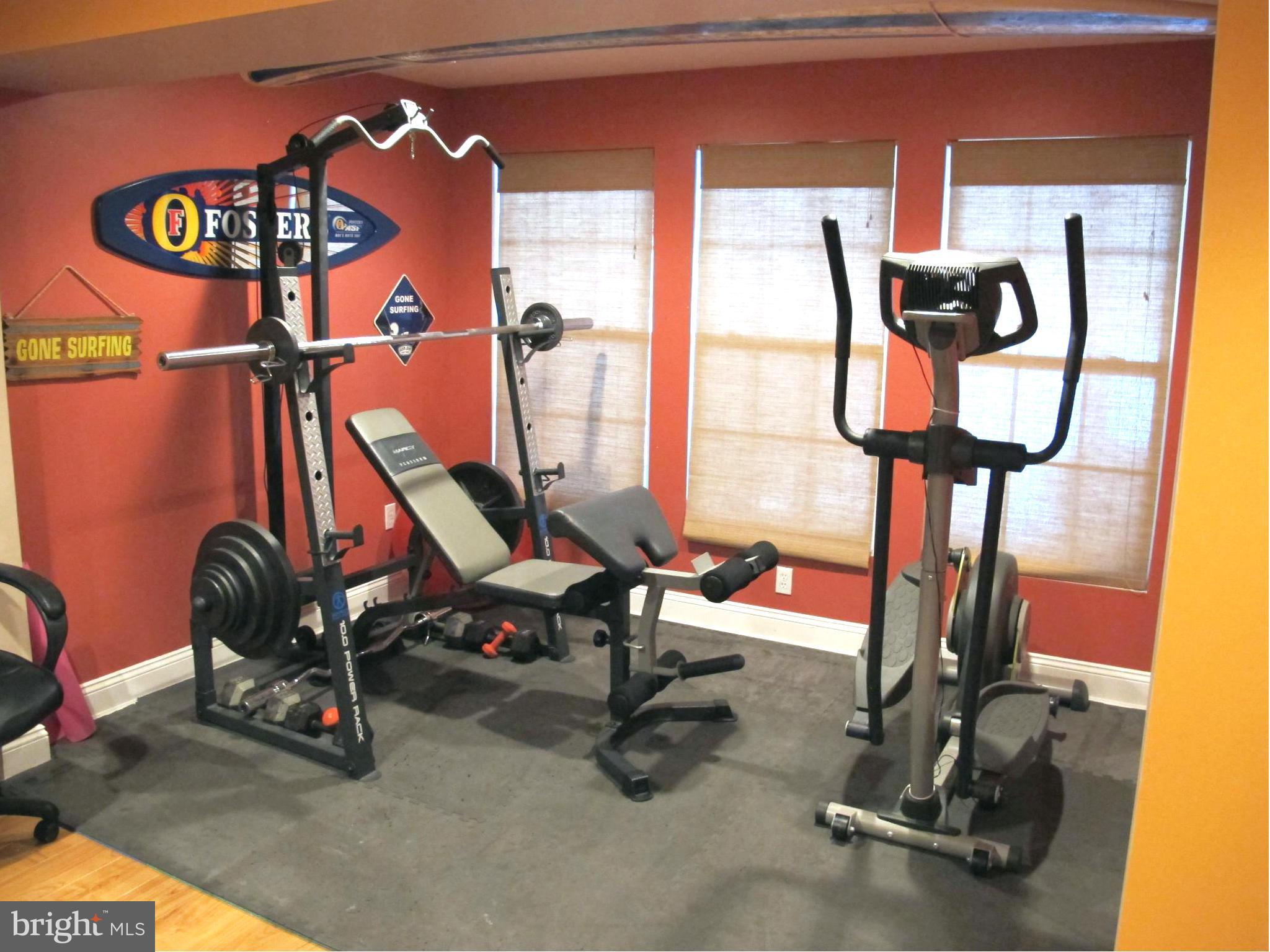 PINEY ORCHARD - Residential