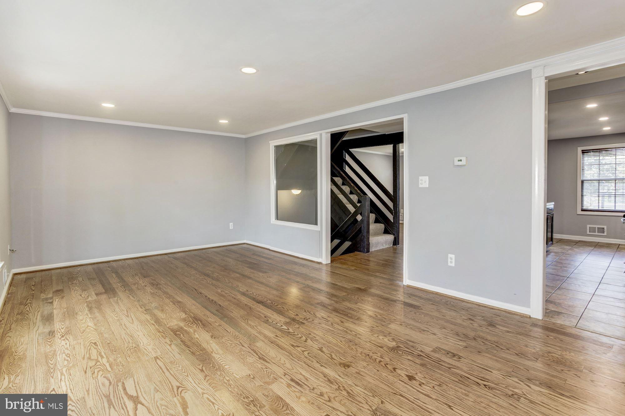 GREENWICH HILL - Residential