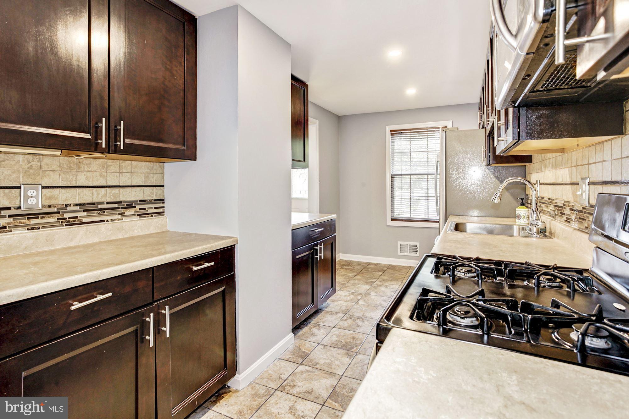 GREENWICH HILL - Residential