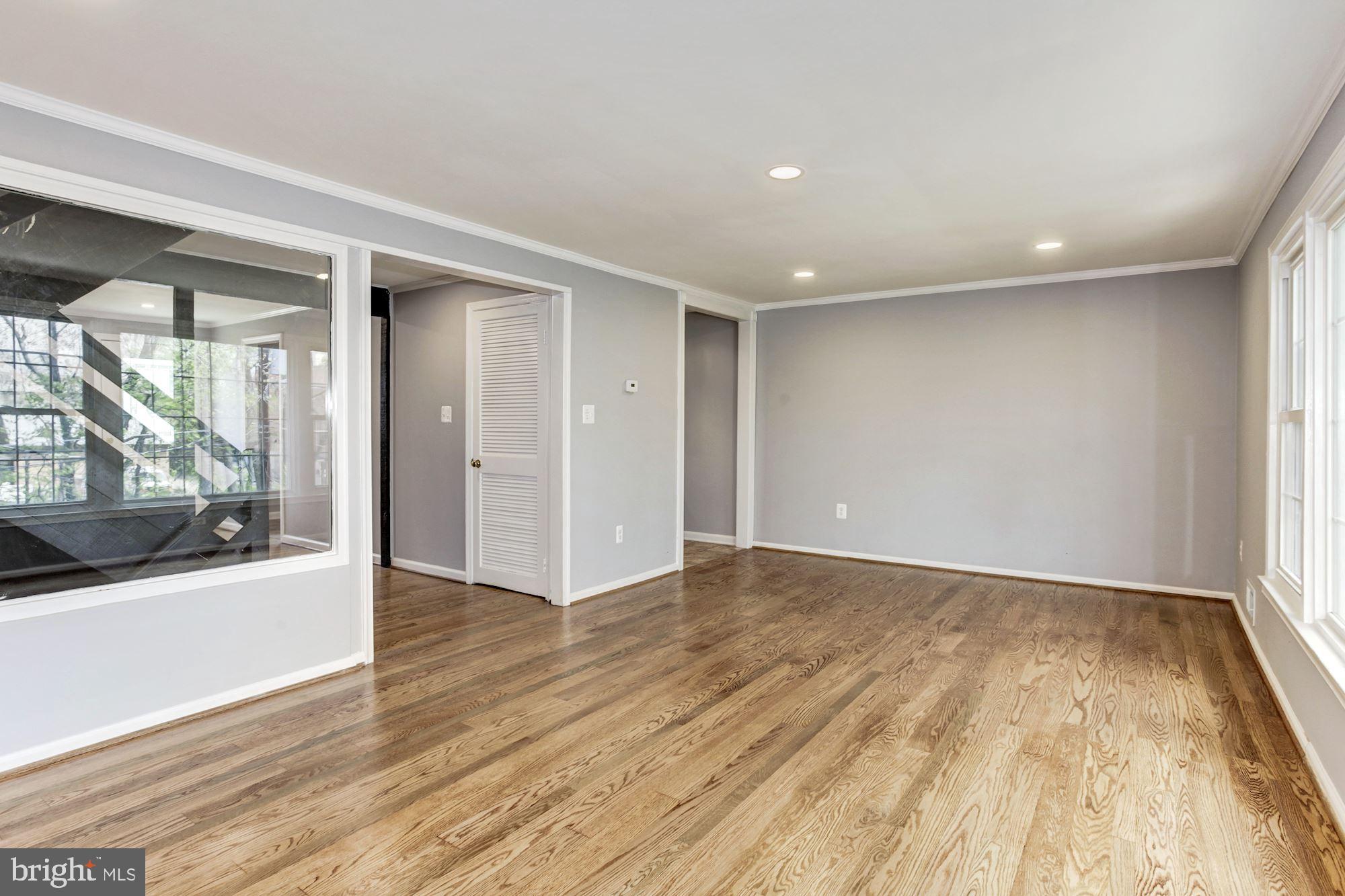 GREENWICH HILL - Residential