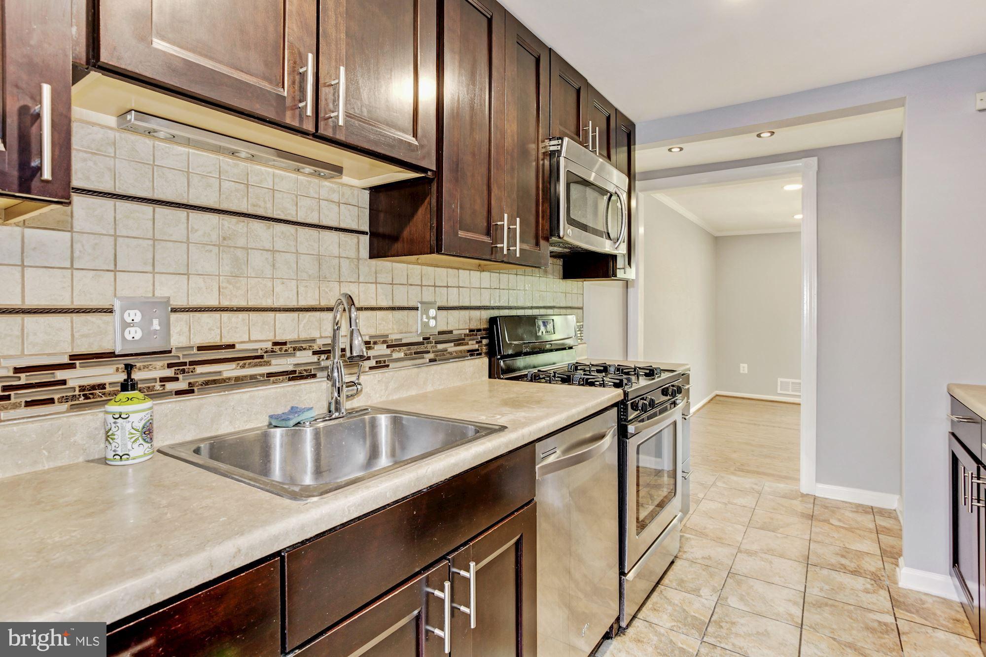 GREENWICH HILL - Residential