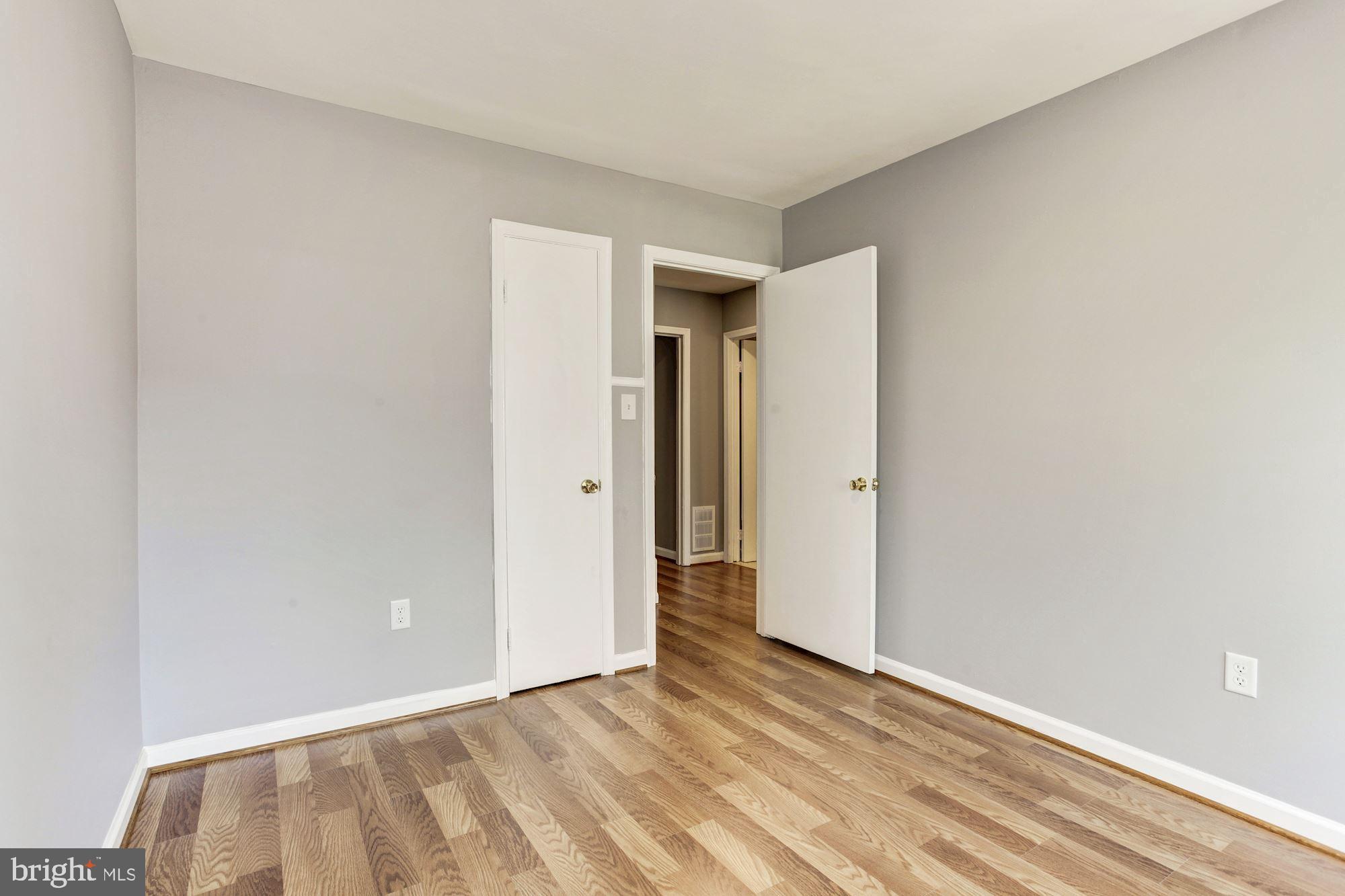 GREENWICH HILL - Residential