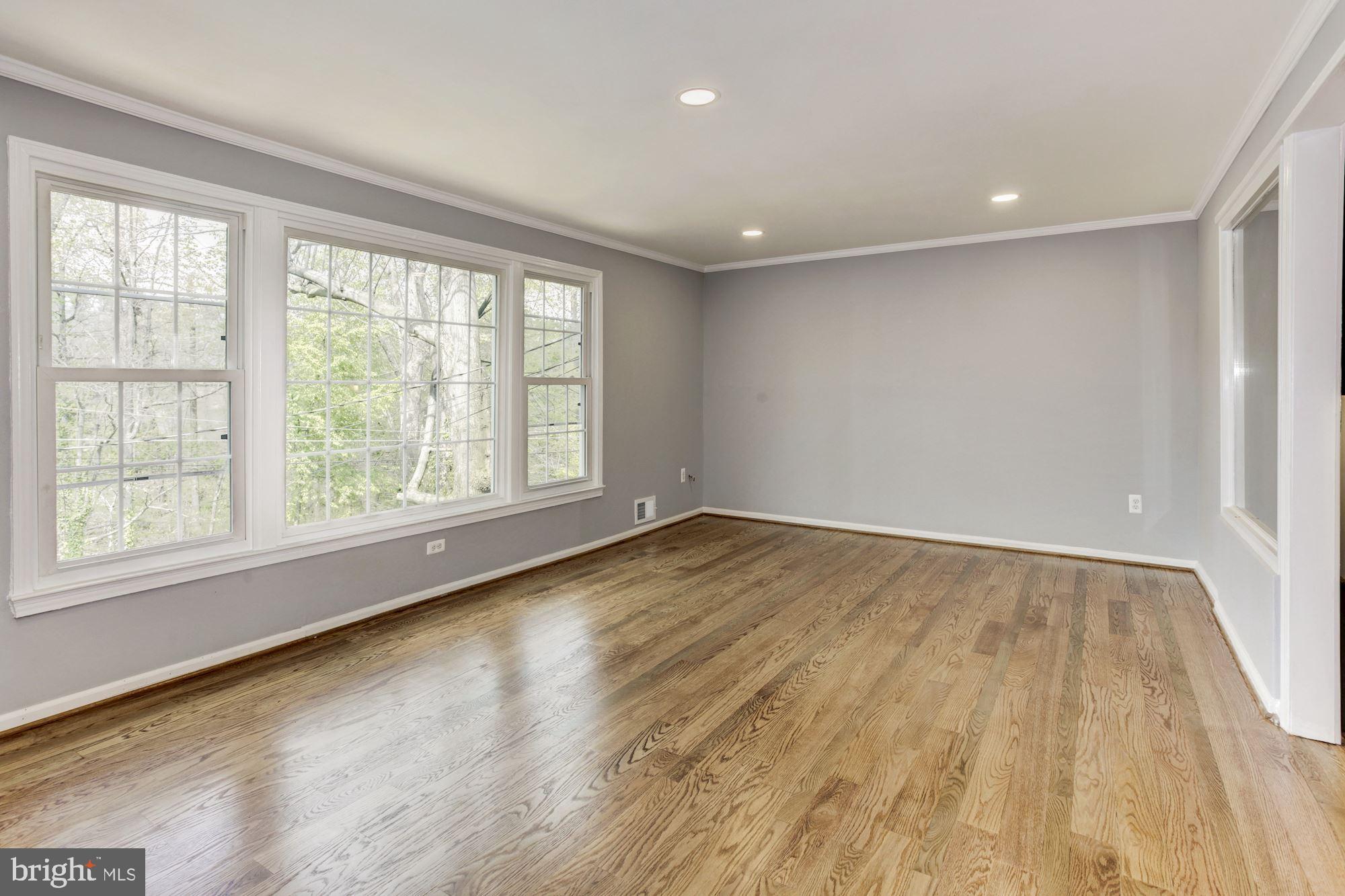 GREENWICH HILL - Residential