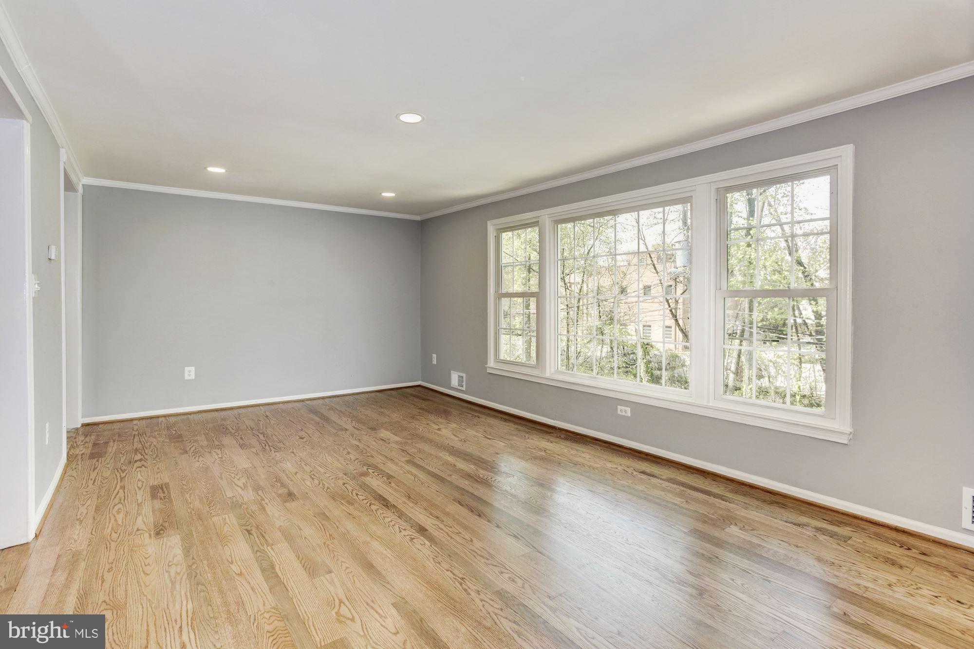 GREENWICH HILL - Residential