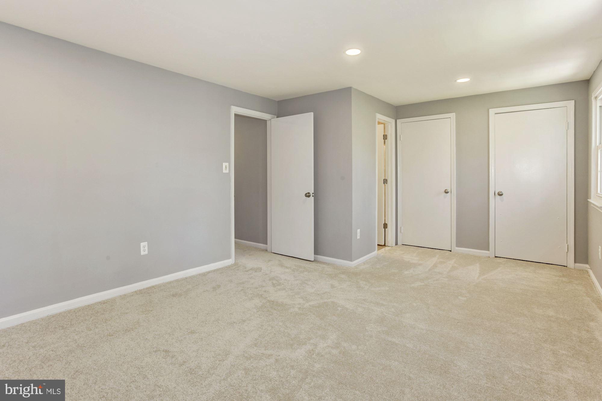 GREENWICH HILL - Residential