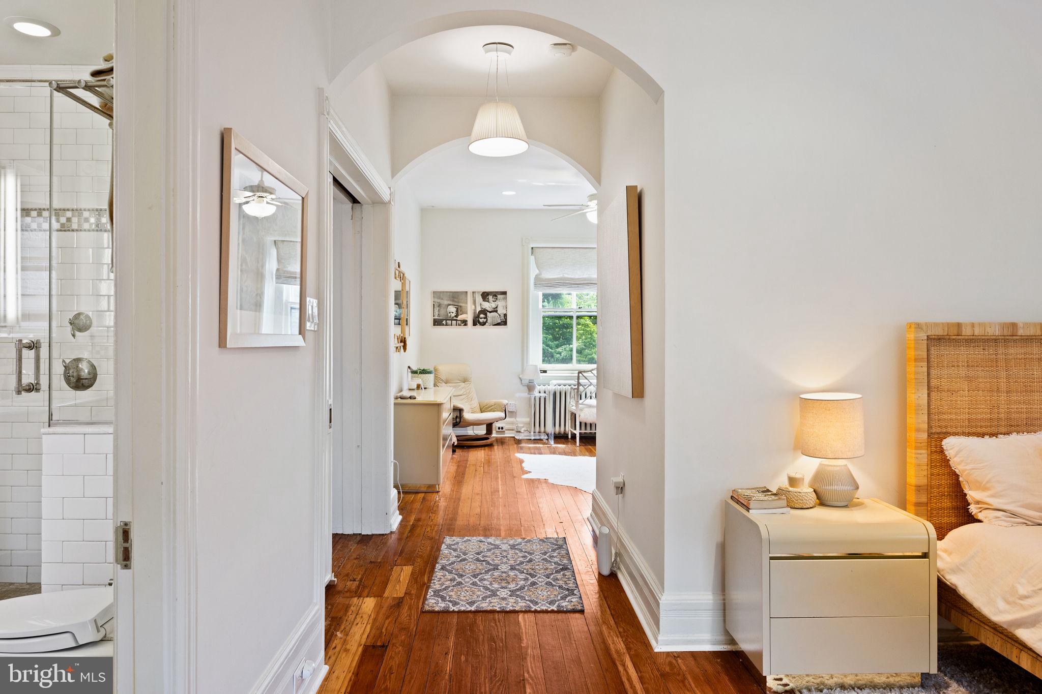 CHESTNUT HILL - Residential