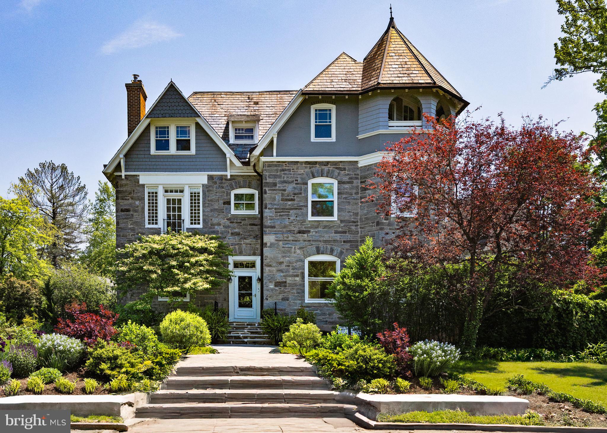 CHESTNUT HILL - Residential