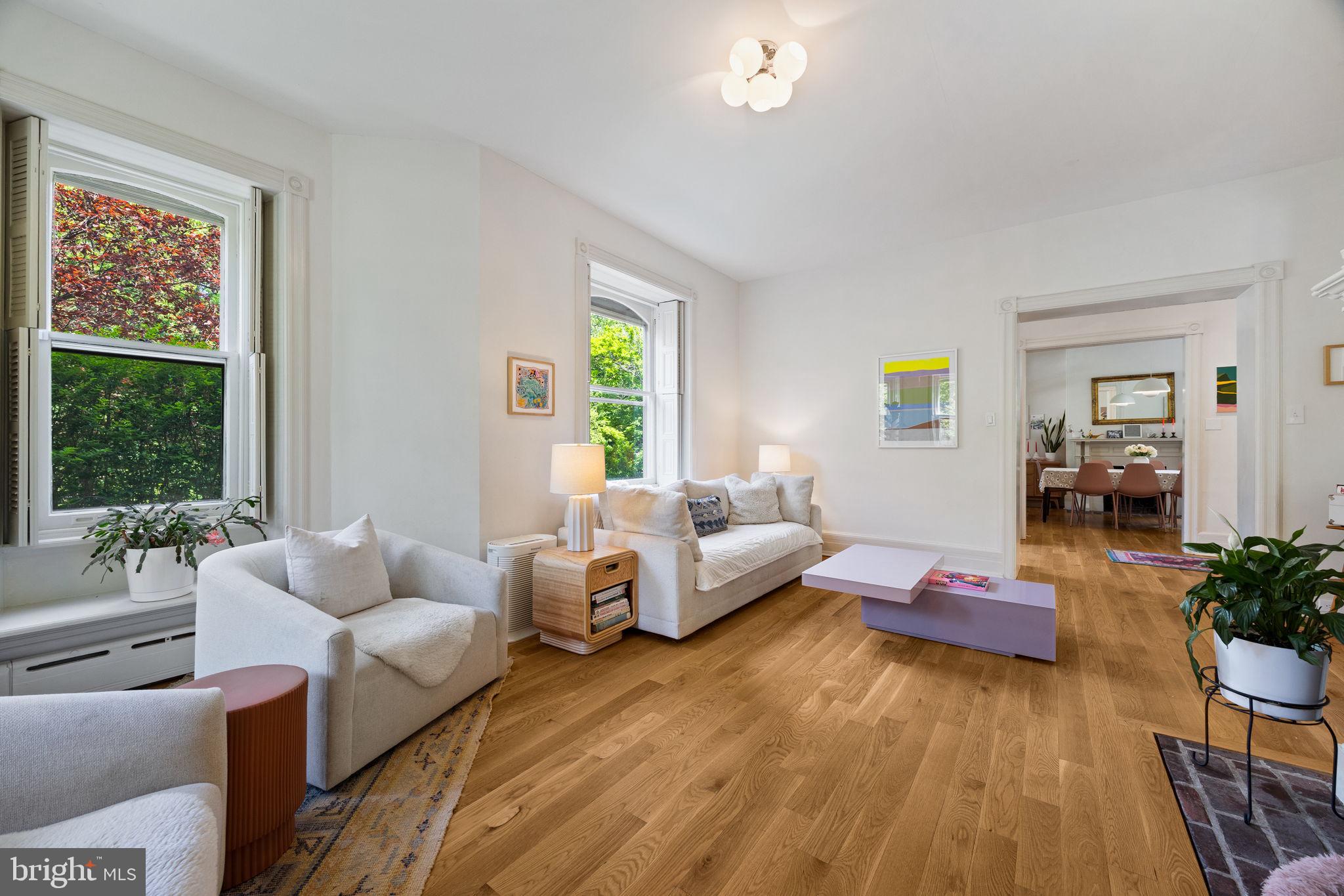 CHESTNUT HILL - Residential