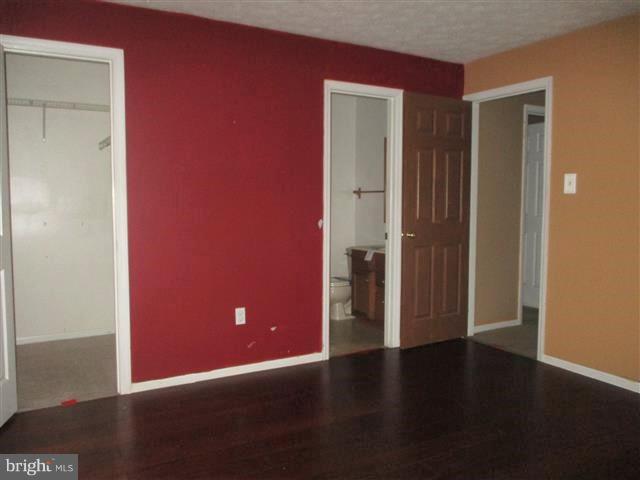 WOODBRIDGE CENTER - Residential