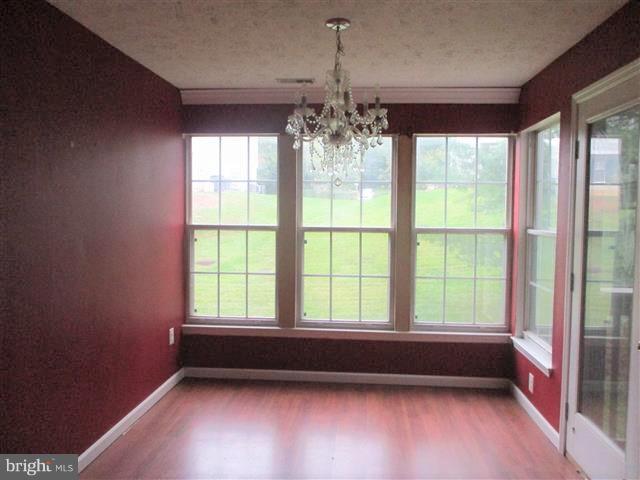 WOODBRIDGE CENTER - Residential