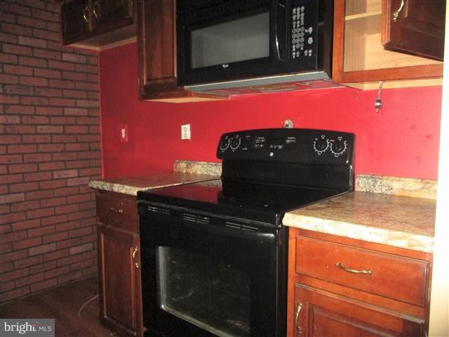 WOODBRIDGE CENTER - Residential