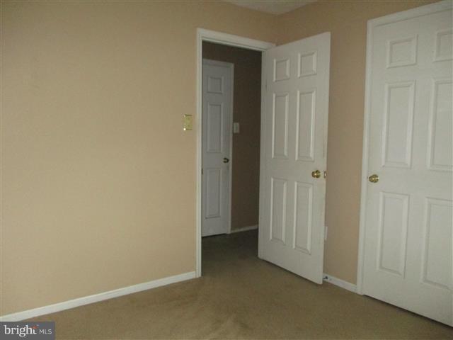 WOODBRIDGE CENTER - Residential