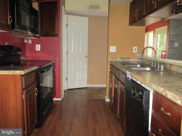 WOODBRIDGE CENTER - Residential