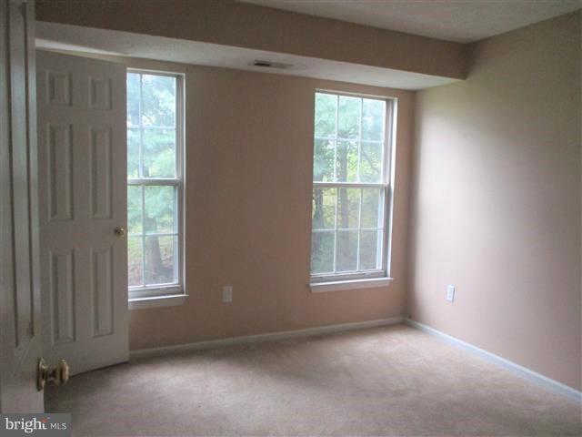 WOODBRIDGE CENTER - Residential