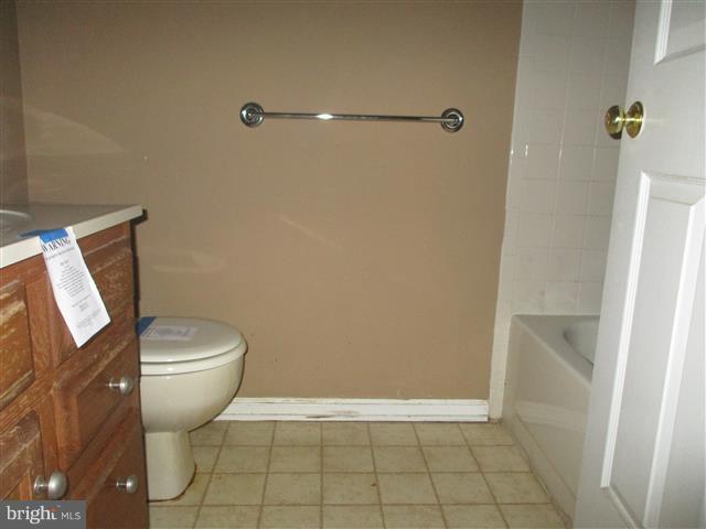 WOODBRIDGE CENTER - Residential