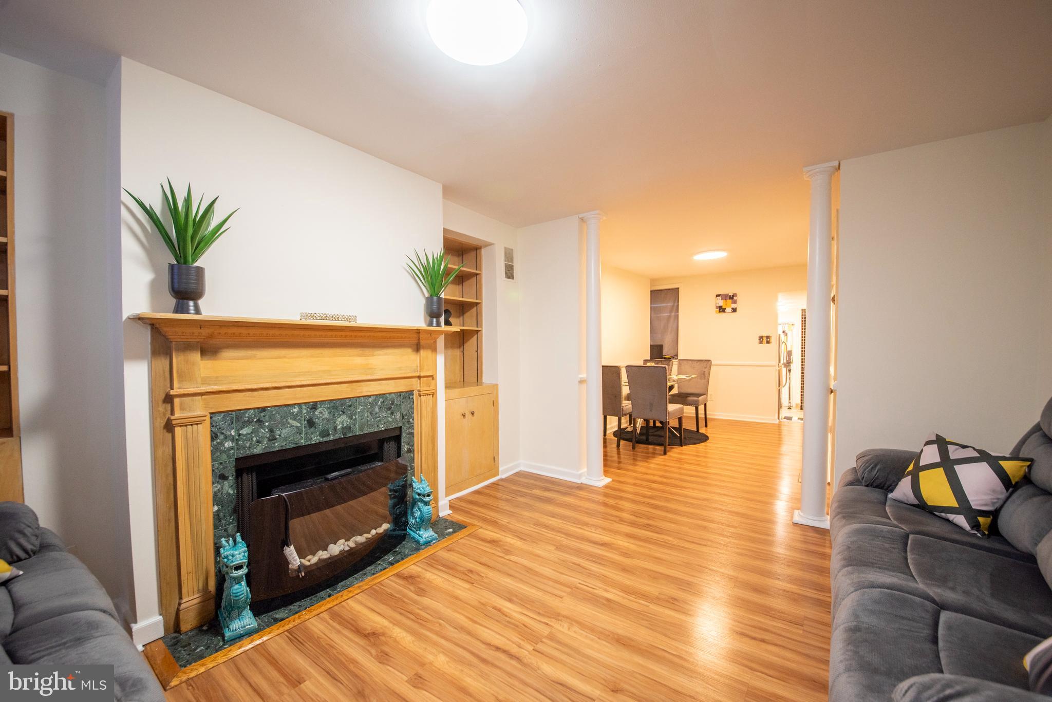Downtown Baltimore Short-Term Rental: Ideal for someone that needs to be close to downtown.
Discover your perfect home away from home in this charming, fully furnished rental at 913 W. Lombard Street, Baltimore, MD 21213. Perfect for comfort and convenience in downtown Baltimore.
Spacious & Thoughtfully Designed Living
Step inside and find a layout that caters to your needs. The primary bedroom, located on the 2nd floor, offers a private retreat complete with an en-suite bathroom featuring a full tub, shower, and bidet for ultimate relaxation.
Flexible Spaces for Work & Wellness
The 3rd floor provides versatile options to enhance your stay. Utilize one room as a dedicated home office, perfect for remote work or studying. The second room is an ideal space for your well-being, easily transforming into a workout room for yoga, Pilates, or cardio sessions.
Unbeatable Downtown Location
You'll love the prime location! This home is just minutes from the heart of downtown Baltimore and offers incredibly quick access to key medical and research facilities. Enjoy a short, 2-minute drive to the University of Maryland BioPark, University of Maryland Medical Center, and the Veteran's Hospital.
Fully Furnished & Ready for You
This property comes fully furnished, ensuring a seamless move-in experience. It's priced to provide exceptional value for traveling tenants seeking a high-quality, short-term rental solution. Includes a washer and dryer in the lower level.
Don't miss out on this fantastic opportunity for a comfortable and convenient stay in Baltimore!