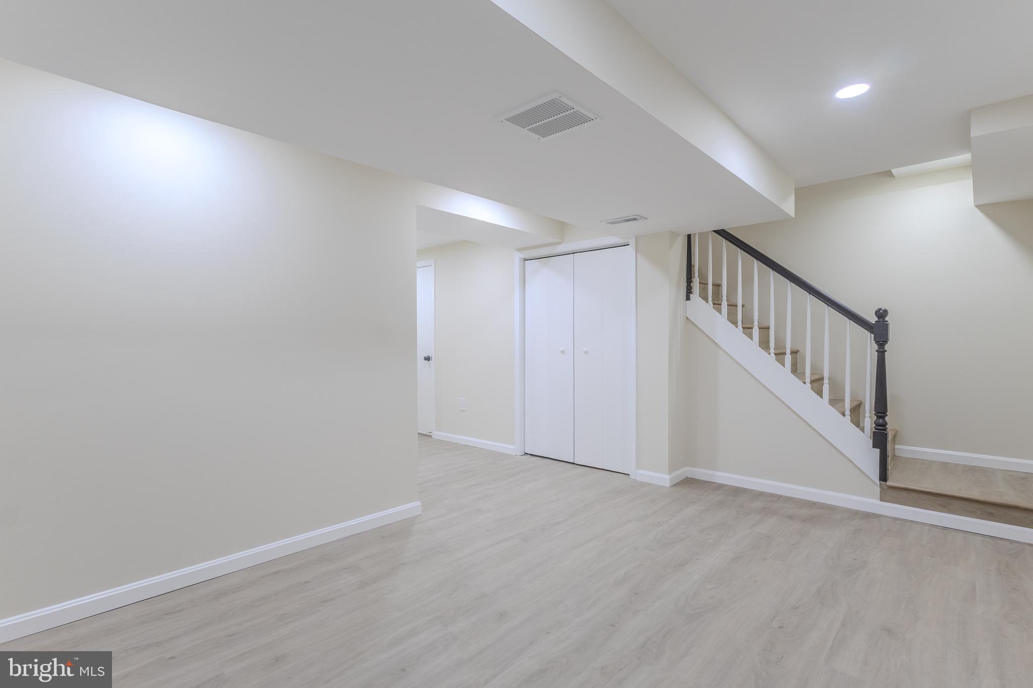 LEWIS HEIGHTS - Residential