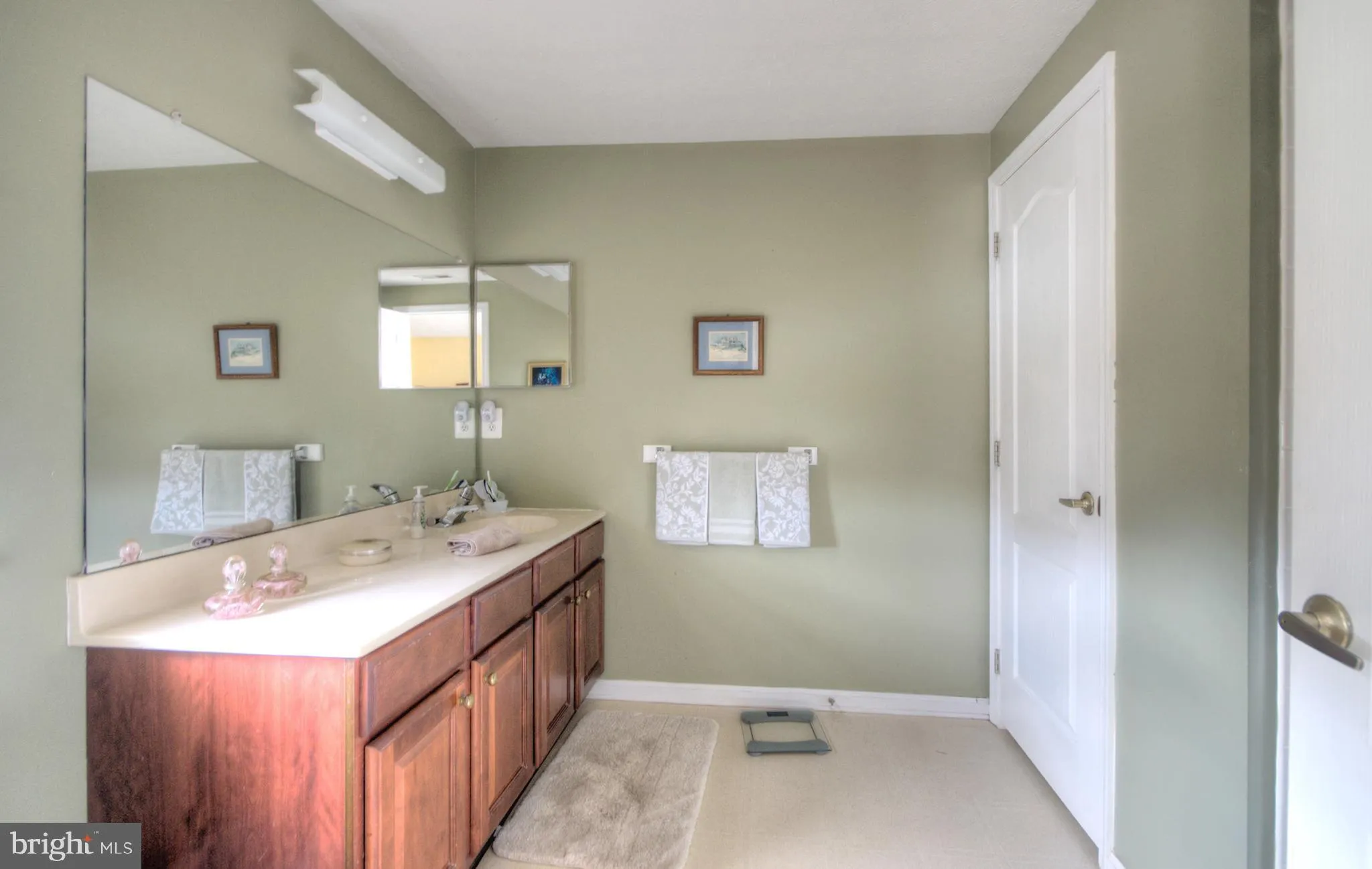 Sewell, New Jersey 08080, United States, 2 Bedrooms Bedrooms, ,2 BathroomsBathrooms,Residential,Active,97377