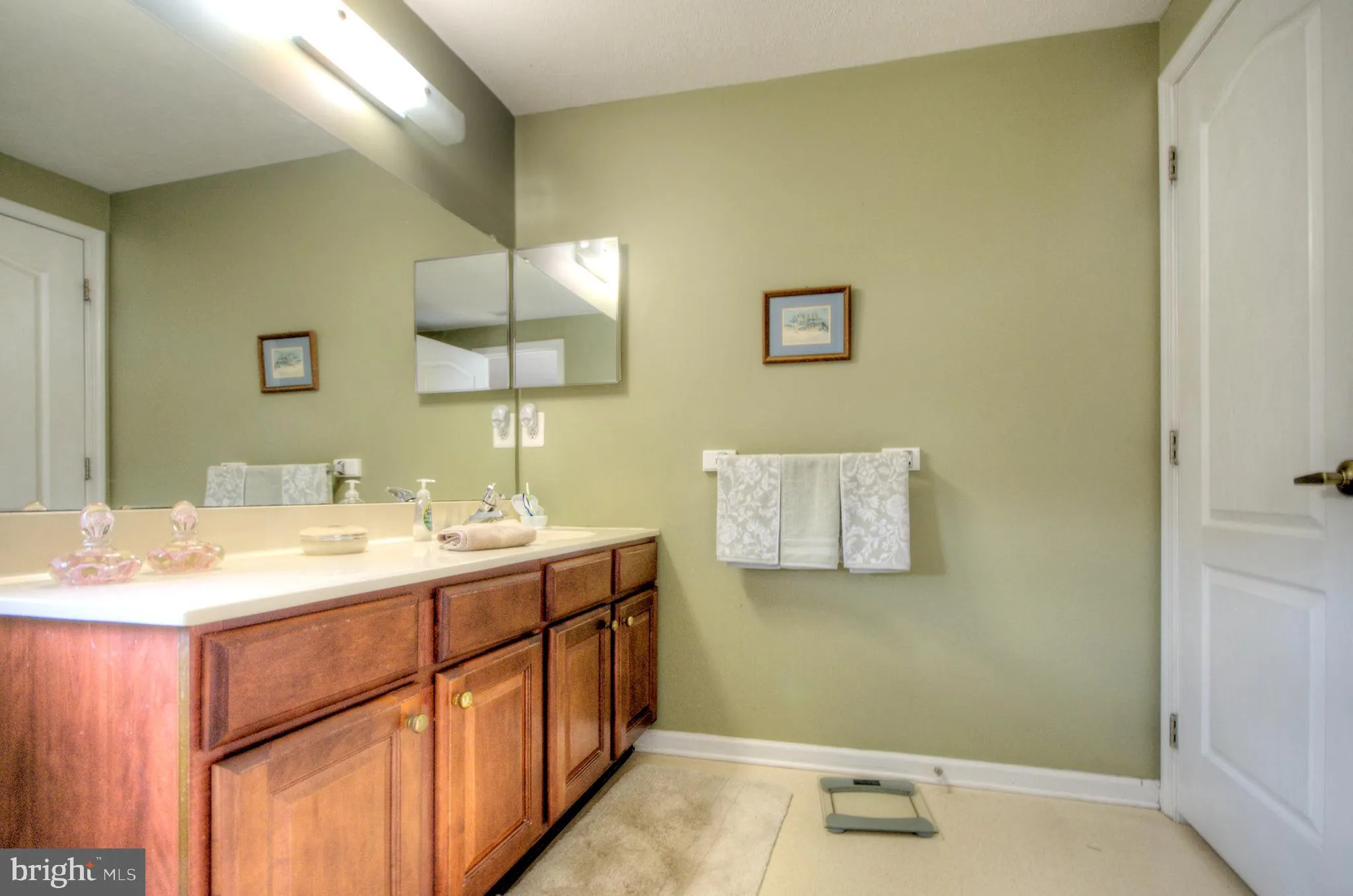 Sewell, New Jersey 08080, United States, 2 Bedrooms Bedrooms, ,2 BathroomsBathrooms,Residential,Active,97377