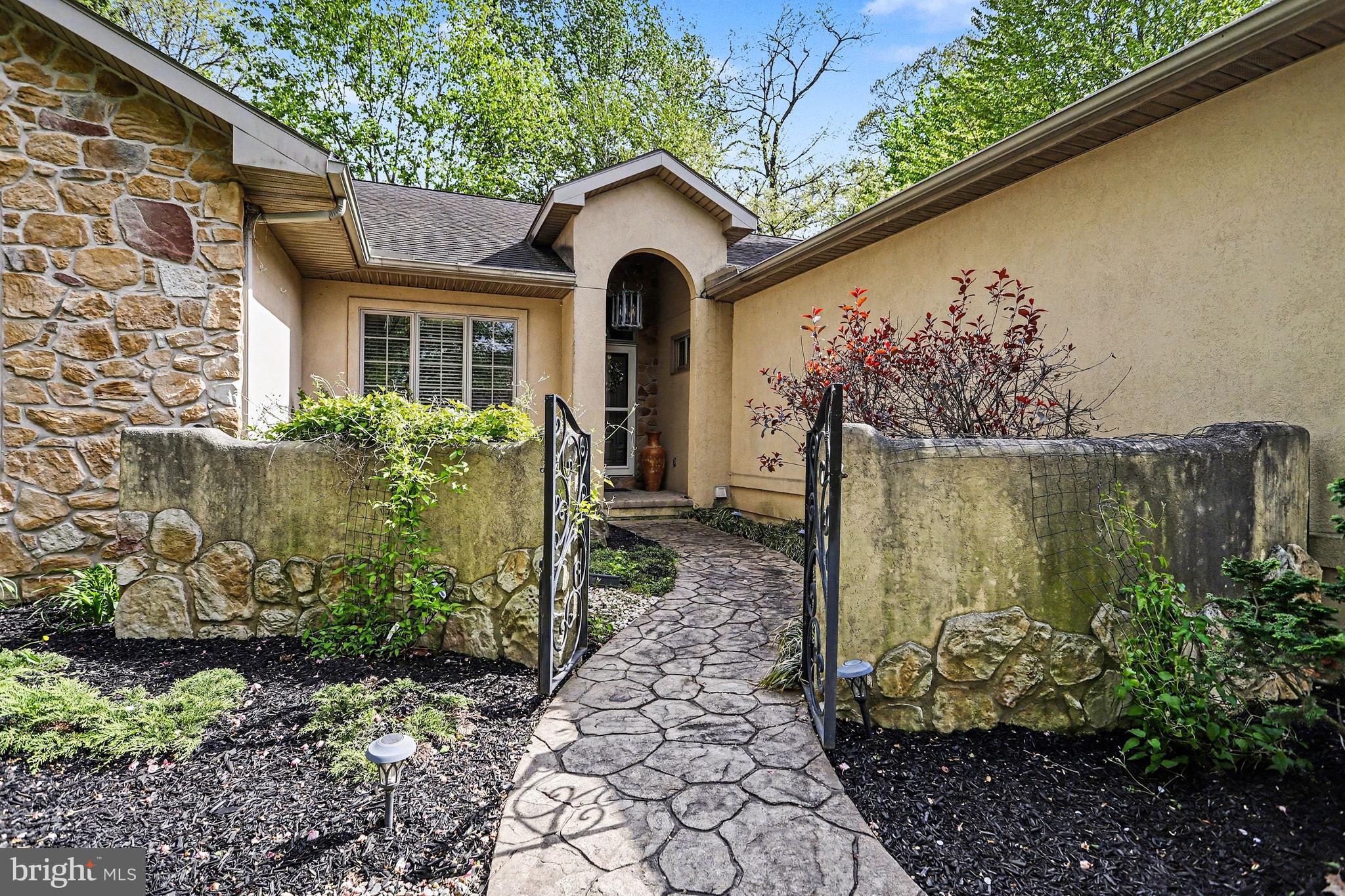 WARWICK TWP - Residential