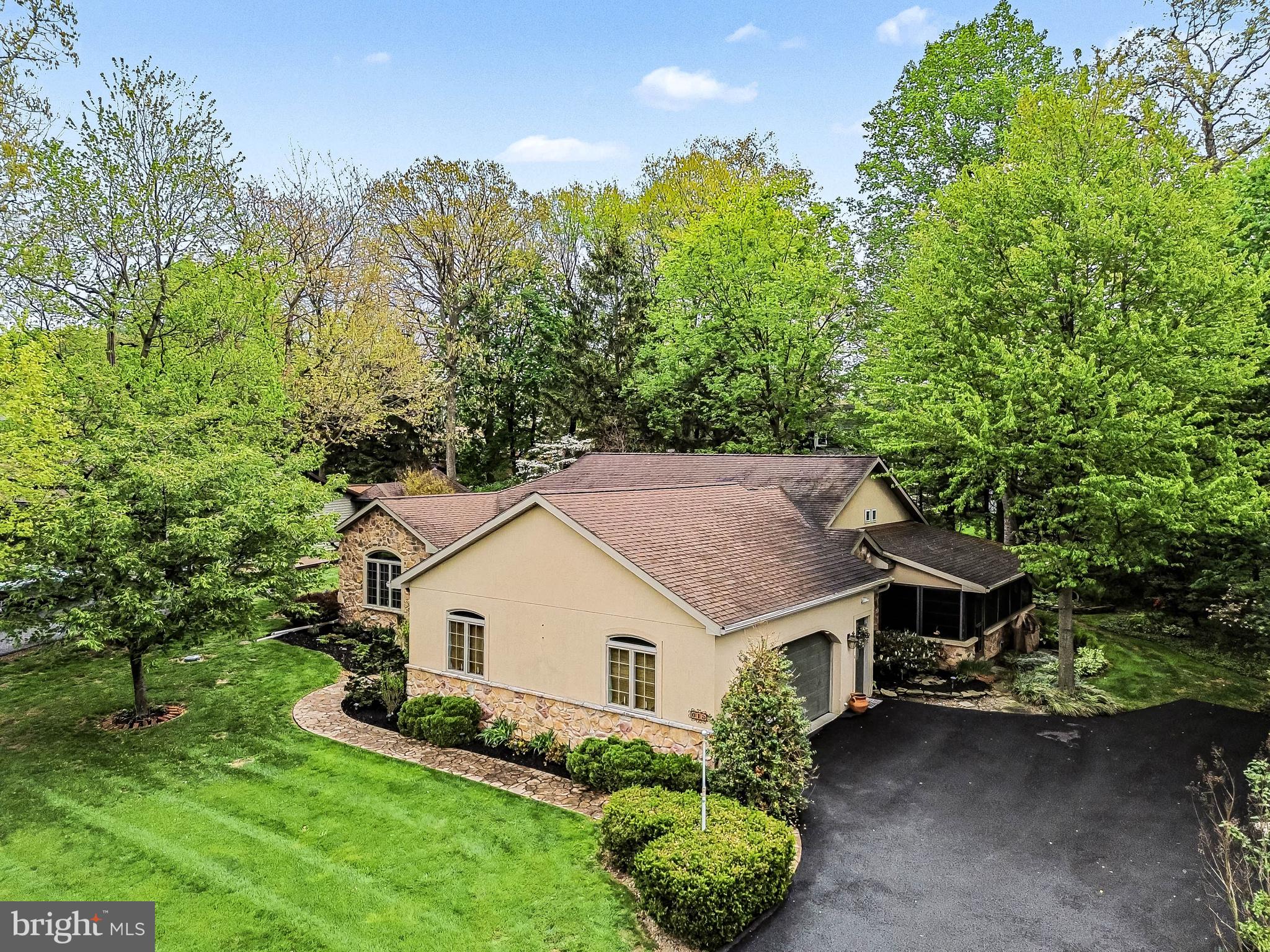 WARWICK TWP - Residential