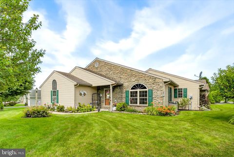 Photo of 522 Foggy Bottom Road, EPHRATA, PA 17522 (MLS # PALA2072400)