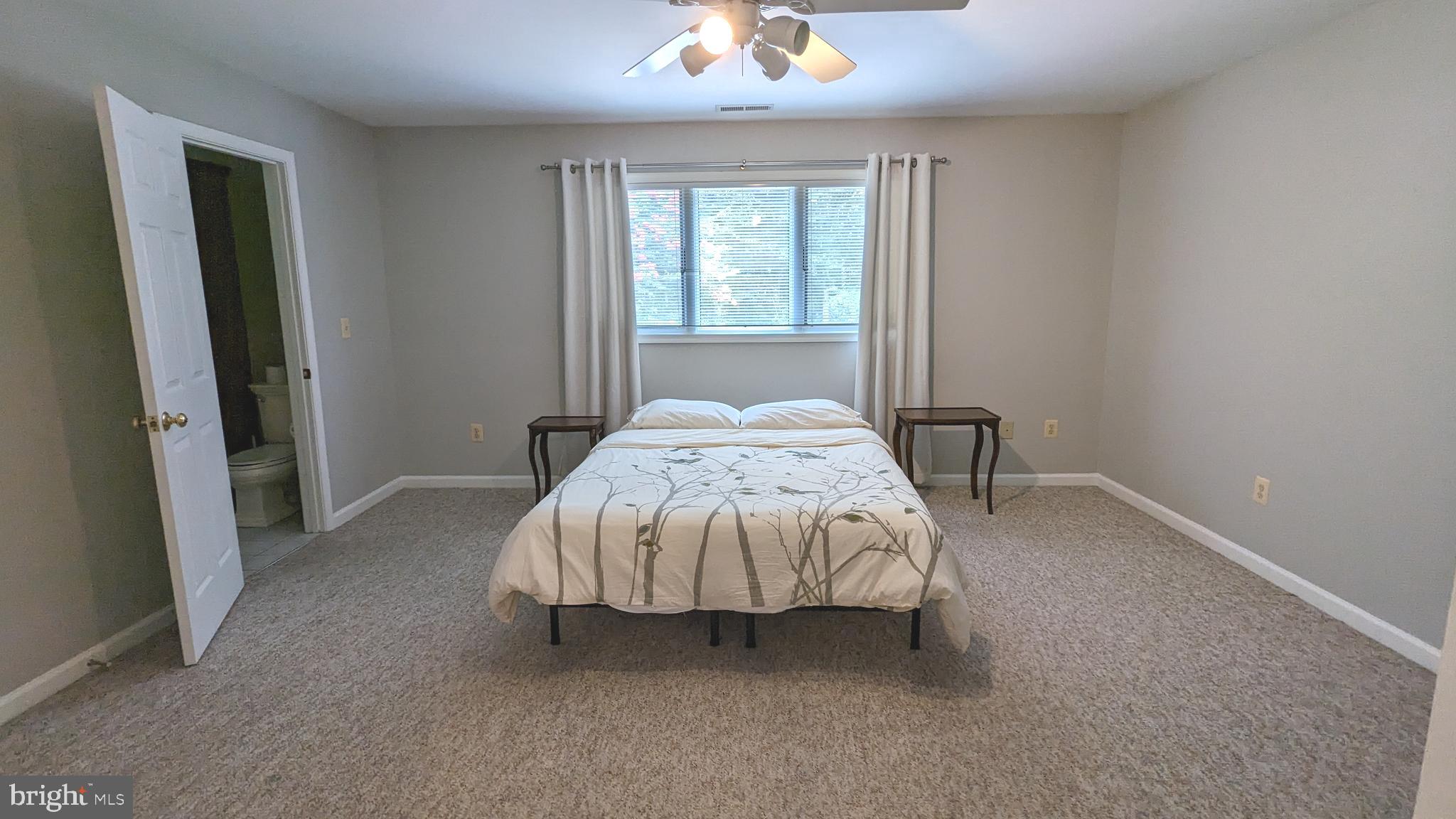 HUNTINGTON WOODS - Residential Lease