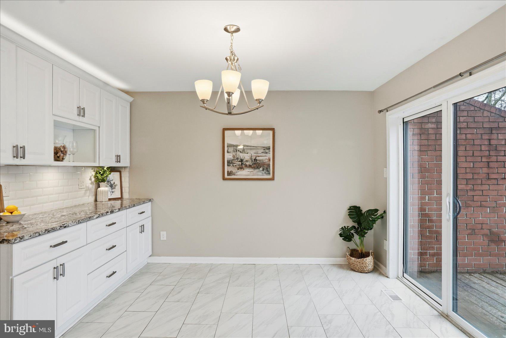 RUXTON CROSSING TOWNHSE - Residential