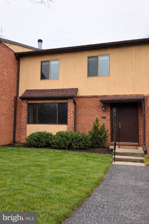 11 LACOSTA TOWSON MD 21204