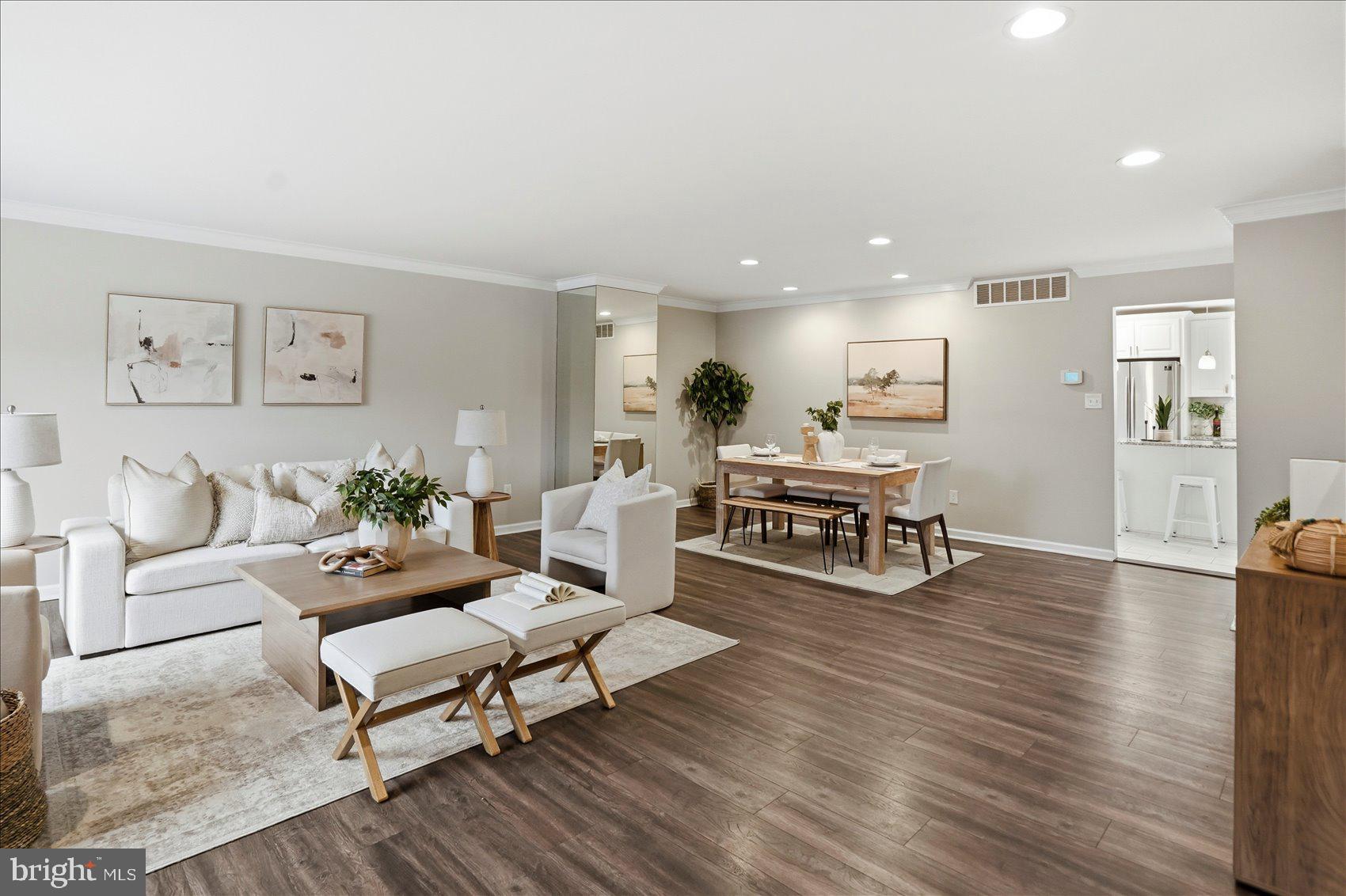 RUXTON CROSSING TOWNHSE - Residential