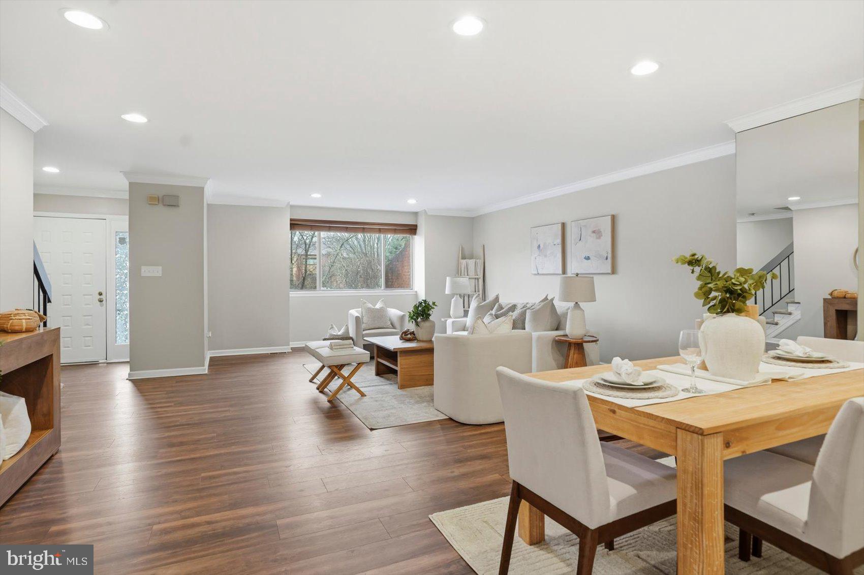 RUXTON CROSSING TOWNHSE - Residential